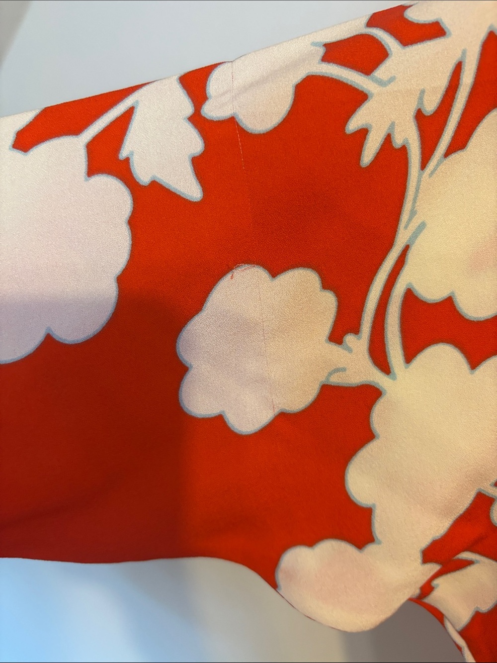 Diane Von Furstenberg Maja Two in Halo Buds Large Red - Picture 8 of 10